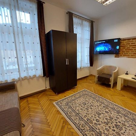 Main Square Apartments & More Brasov Exterior photo