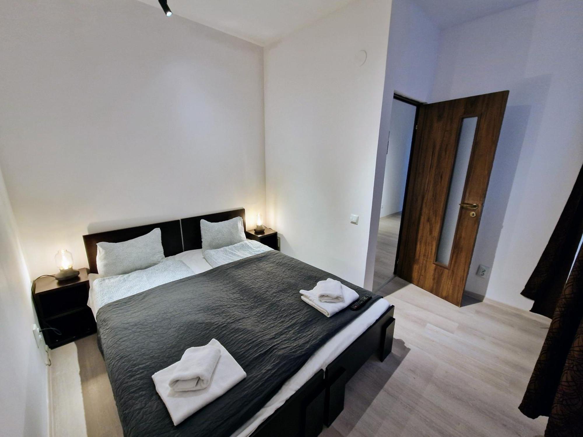 Main Square Apartments & More Brasov Exterior photo